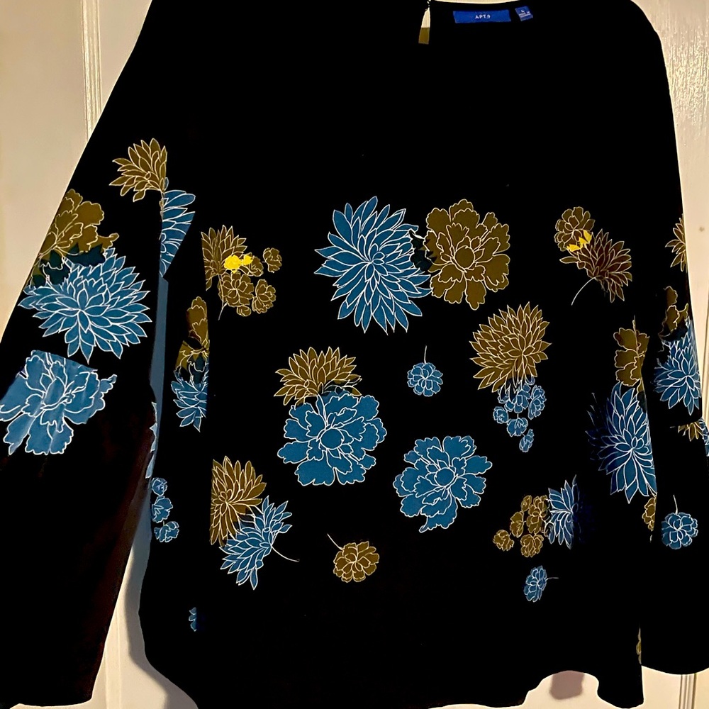 Womens black floral print (blue, beige), long lantern sleeve blouse.